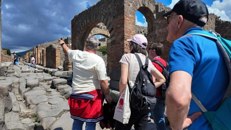 From Naples: Guided tour of Pompeii skip-the-line and round-trip train - Morning Setup: Ticket Pickup at Napoli Centrale
