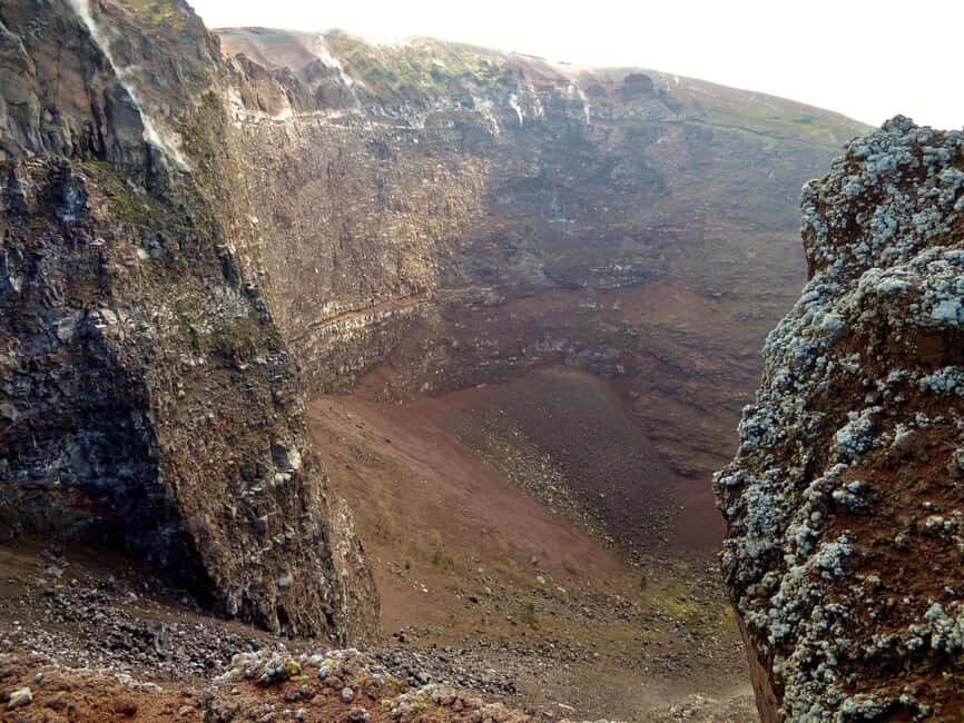 From Naples: Mount Vesuvius Half-Day Tour with Lunch - The 500m hike to the summit: short, but don’t underestimate it
