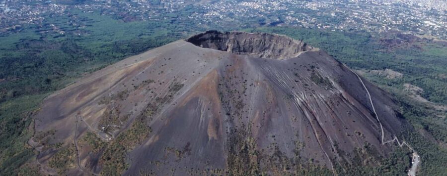 From Naples: Mount Vesuvius Half-Day Tour with Lunch - Lunch in Pompeii area: why the food stop is smart