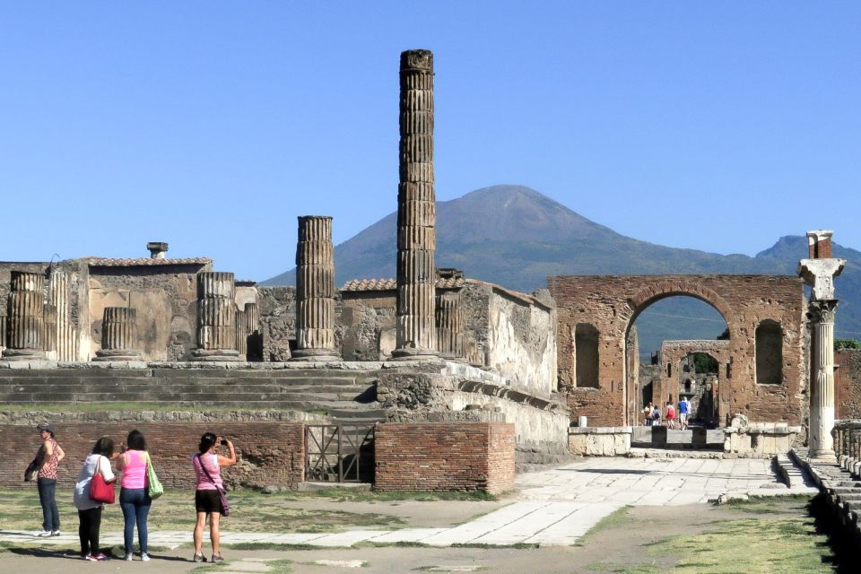 From Naples: Pompeii & Amalfi Coast Full-Day Trip with Lunch - Practical Tips for a Long 8-Hour Day