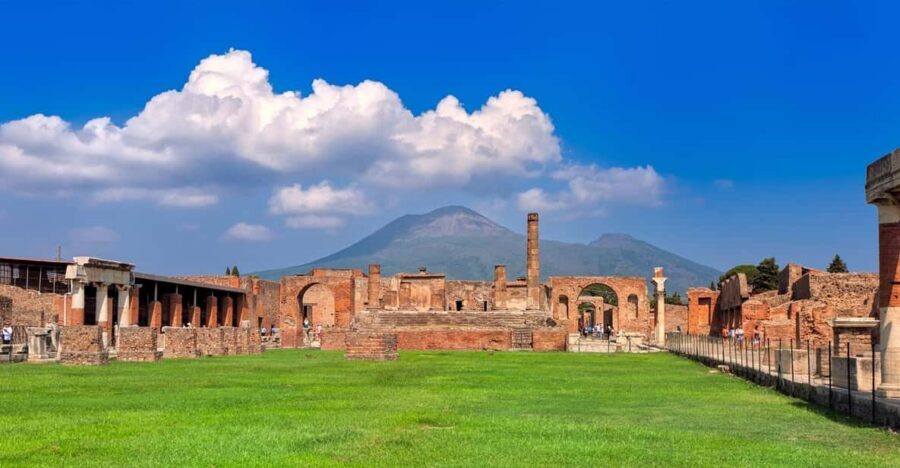 From Naples: Pompeii, Herculaneum and Vesuvius Tour - Comfort, food, and what to bring (so the day stays easy)
