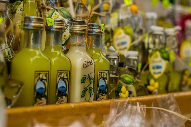 From Naples Port: Sorrento & Pompeii With Limoncello Tasting - Group size, comfort, and what to pack