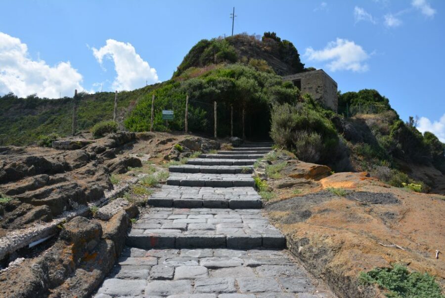From Naples: Procida Island Day Trip with Lunch - Procida’s slow pace is exactly what you’re buying