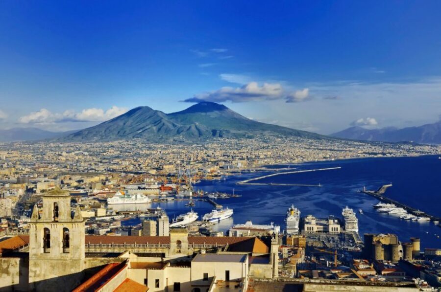 From Naples: Roundtrip Guided Pompeii Tour with Pickup - The guided Pompeii walk: why two hours can be both perfect and frustrating