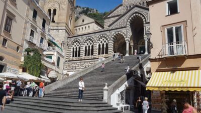 From Naples: Sorrento, Positano, Amalfi and Ravello Tour - How the small-group minivan day actually feels