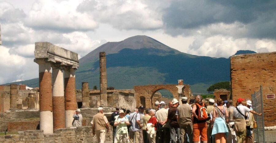 From Naples: Transfer to Positano with Pompeii Guided Tour - The 4-Hour Timing: Ride Segments Plus a Focused 2-Hour Walk