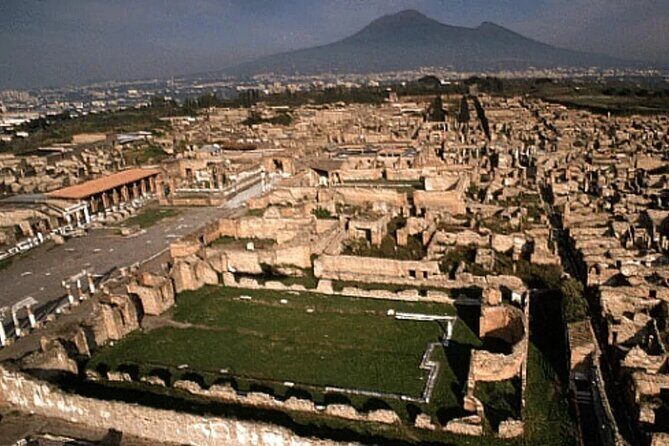 From Pompeii: Day Tour of Pompeii and Vesuvius with Bus Transfer - Guides and Group Reality: Headsets Help, But You Still Need Strategy