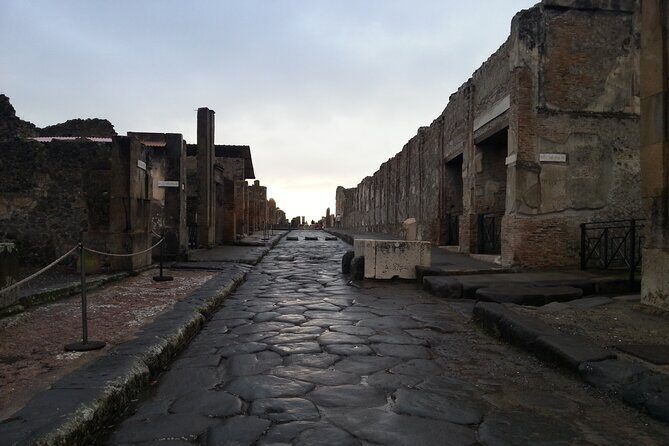From Pompeii: Day Tour of Pompeii and Vesuvius with Bus Transfer - How the Timing Really Feels: Why Lunch Is Often an Afterthought