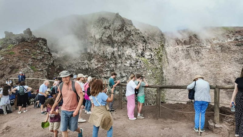 From Pompeii: Mount Vesuvius with bus, ticket and audioguide - FAQ