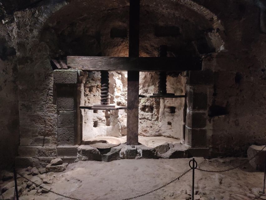 From Port Mystic Orvieto & Dying City Civita Bagnoregio tour - Weather and timing tips so the day feels easy