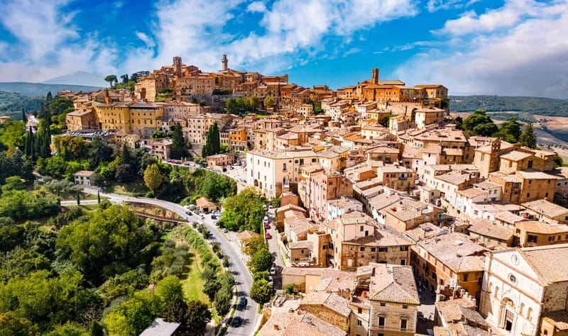 From Roma: Montepulciano and Montalcino, on the Wine Routes - From Piazza del Popolo to the Tuscan hills