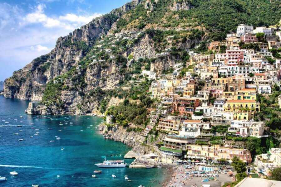 From Rome: Amalfi Coast and Pompeii Tour - The Roman Republic in your head: clothing, daily life, and the volcano shadow