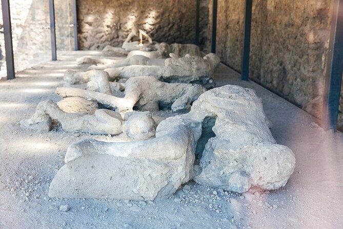 From Rome: Best of Pompeii Guided Tour and Sorrento Day Trip - Lunch upgrade: when paying extra makes sense