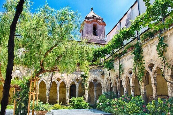 From Rome: Best of Pompeii Guided Tour and Sorrento Day Trip - Transportation and group size: what a max 50 means