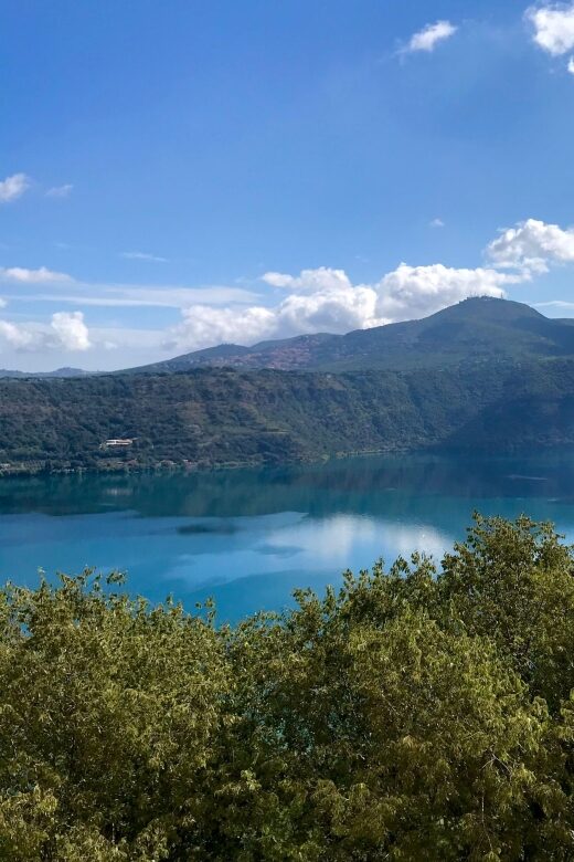 From Rome: Castel Gandolfo and Gardens Day Trip - Castel Gandolfo Town Time: Walkable Streets, Shopping, and Lakefront Lunch Options