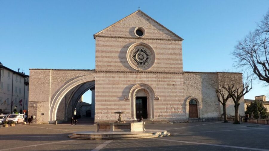 From Rome: Full-Day Assisi & Orvieto Semiprivate Tour - Basilica of San Francesco: Giotto and Cimabue as the Day’s Big Moment