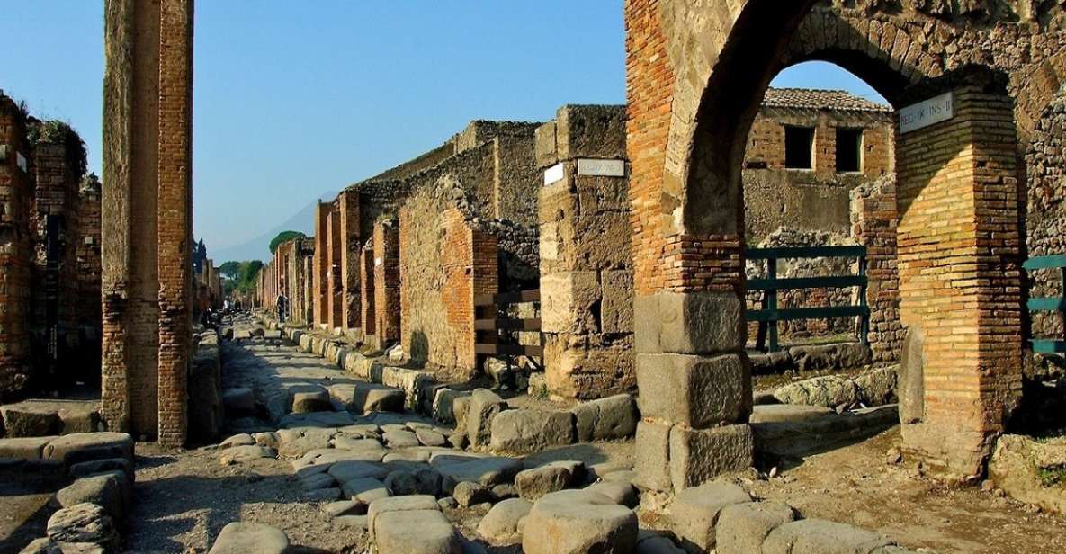 From Rome: Guided Tour to Pompeii with priority admission - House of Menander: Learning How Pompeiians Lived