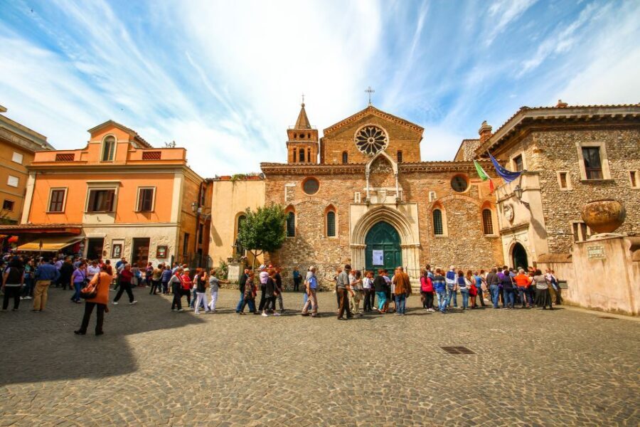 From Rome: Hadrian's Villa & Villa d'Este Day Trip & Lunch - FAQ