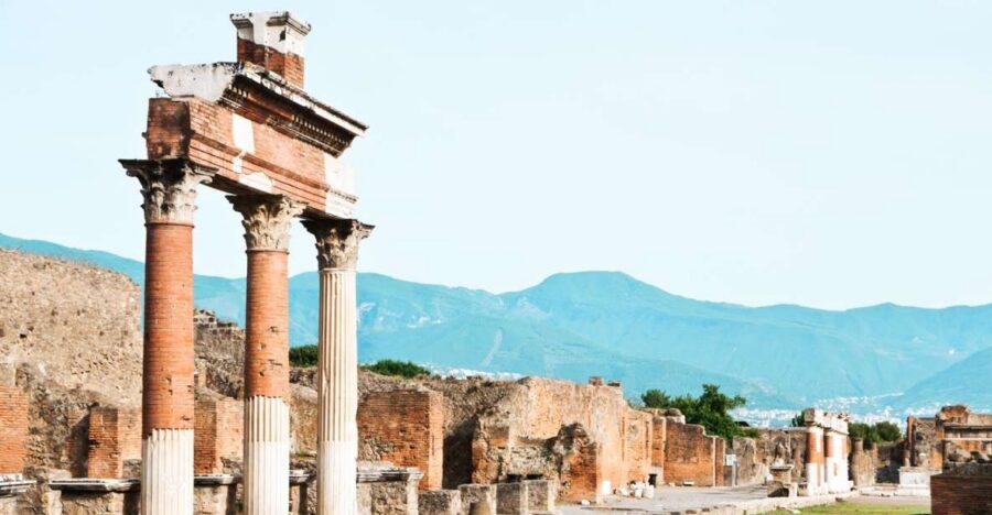 From Rome: Pompeii & Amalfi Coast Full-Day Trip - Comfort and group size: why up to 14 people changes the day
