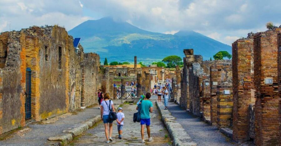 From Rome: Pompeii & Naples Private Full-Day Tour - Key highlights at a glance