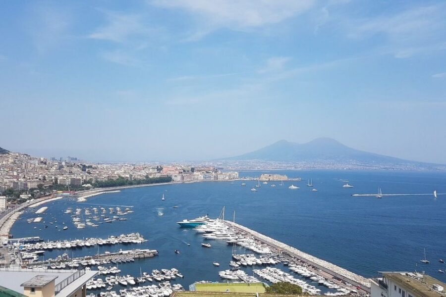 From Rome: Pompeii & Naples Small-Group Day Tour with Lunch - Naples time: Bay views, neighborhoods, and Neapolitan coffee
