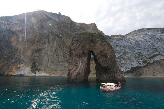 From Rome: Ponza Island Day Trip with Boat Excursion - Grotto stops and snorkeling: how to get the best water time without stress
