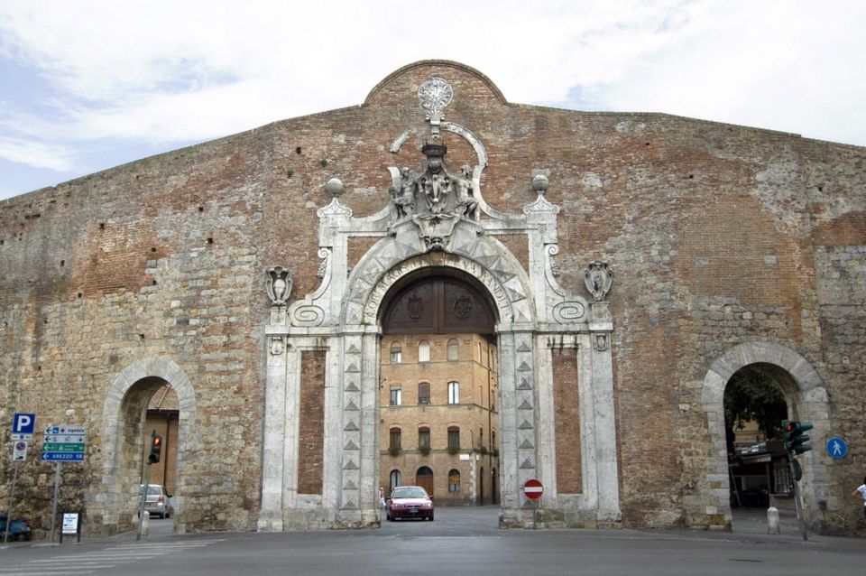 From Rome: Siena & San Gimignano Semiprivate Day Trip - From Rome hotel pick-up to Tuscan hills
