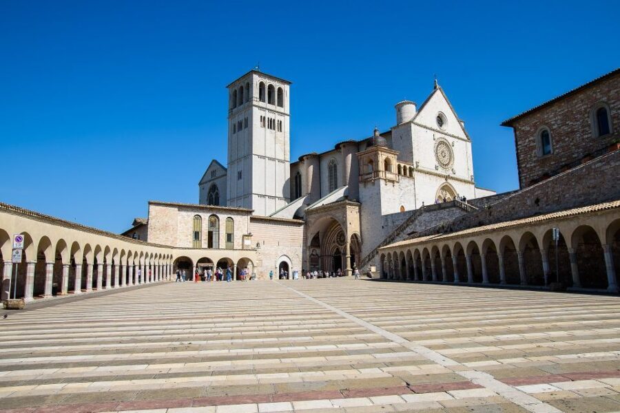 From Rome: Umbria, Assisi and Orvieto Day Tour - Getting picked up inside the Aurelian Walls, then settling into the van