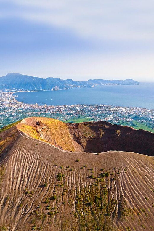 From Salerno_Pompeii Express_bus+ skip the line ticket - The audioguide experience: make the ruins click