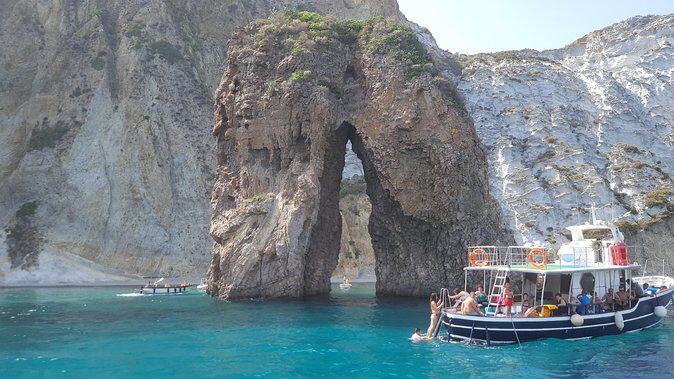 Full day boat excursion of Ponza & Palmarola from Rome - The boat experience: built for sea time, not just transport