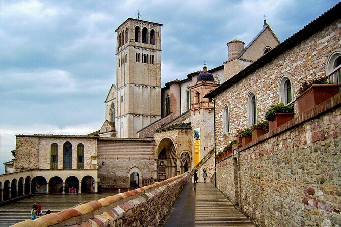 Full-Day Guided Historical Tour of Cascia and Assisi - Stop 1: Monastero di Santa Rita da Cascia (Pray by the Place)