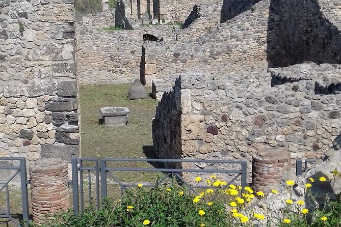 Full Day Tour Pompeii–Sorrento -Positano - Positano Stop: Views, Shopping, and Time to Wander