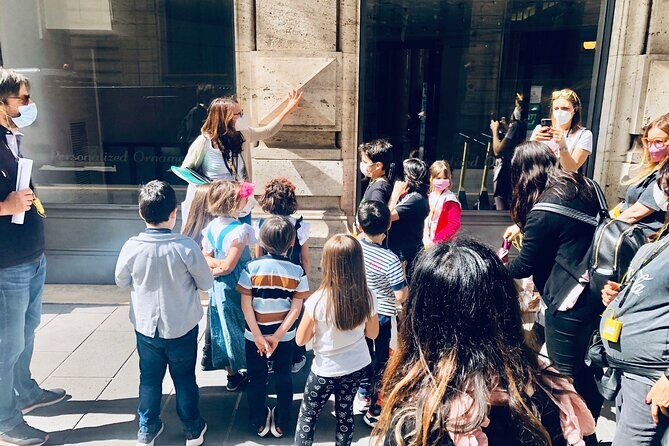 Games & Treasures Hunts Tour in Rome - Column of Marcus Aurelius: quiz time with a real monument