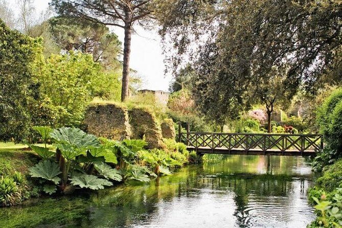 Garden of Ninfa and Sermoneta Day Trip from Rome with Lunch - Getting There: Train to Sermoneta, Minivan to the Garden