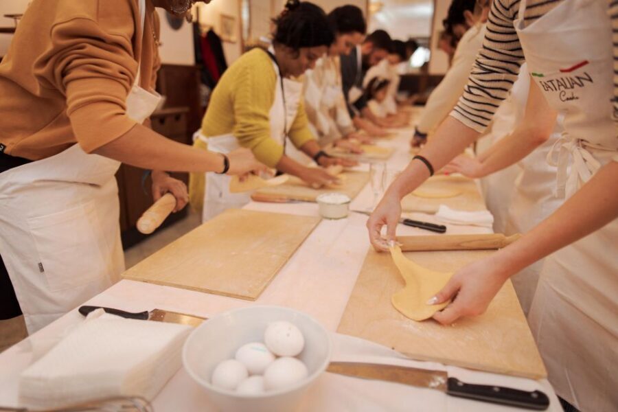 Gelato and Pasta Cooking Class in Rome - Piazza Navona - Making Fresh Fettuccine: Rolling, Cutting, and Getting It Right