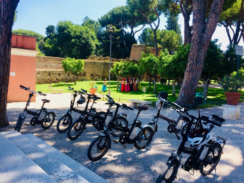 Gems of Rome: Small Group E-Bike Tour with Street Food stops - Palatine Hill Viewpoints and Circus Maximus: The Panoramas That Reward the Pedal