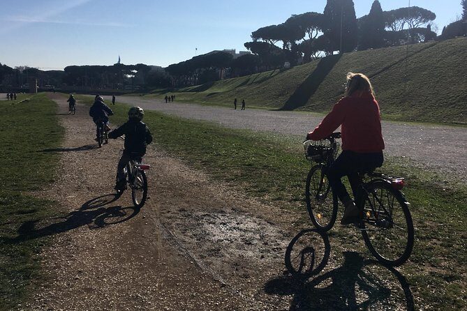 German E-Bike Tour durch Rom - Circo Massimo and the Aventine-to-city sweep