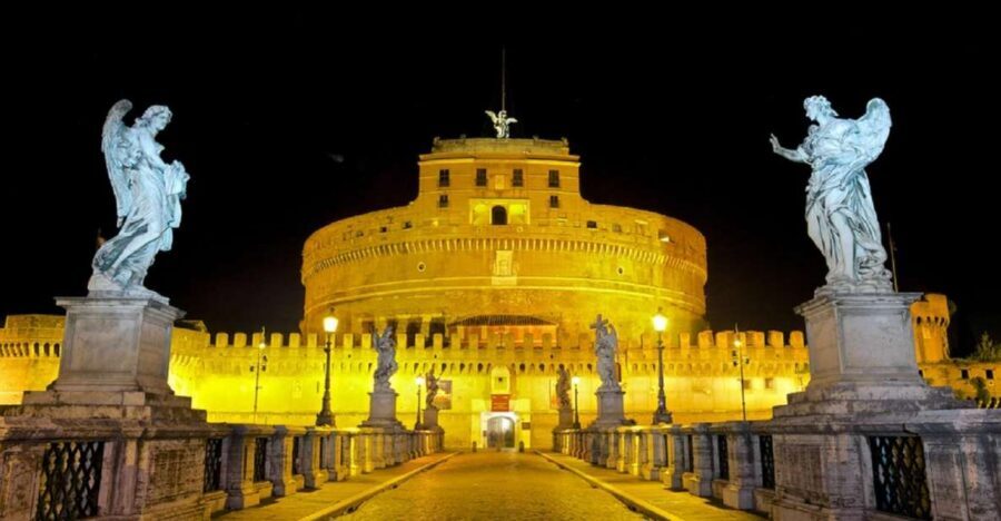 Ghosts of Rome 2-Hour Tour - The Notorious Murderer’s House Stop
