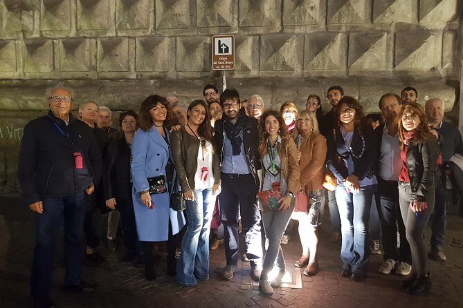 Guide tour in Naples downtown with an art expert - Why the private format matters in Naples
