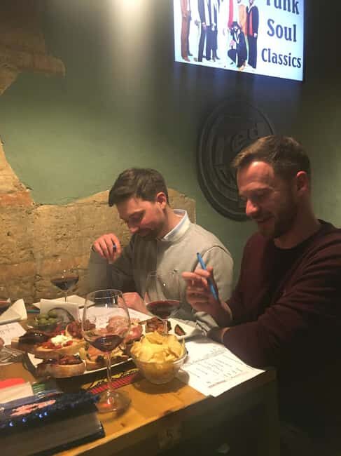 Guided, FUN Wine Tasting in Naples City Center - Vegetarian, Vegan, and Lactose Intolerance: A Real-World Check