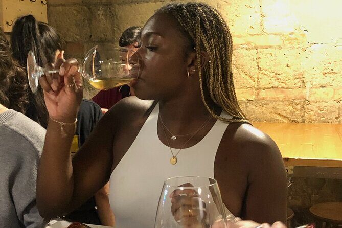 Guided, FUN Wine Tasting with Trivia Games, Napoli - Key points worth your time
