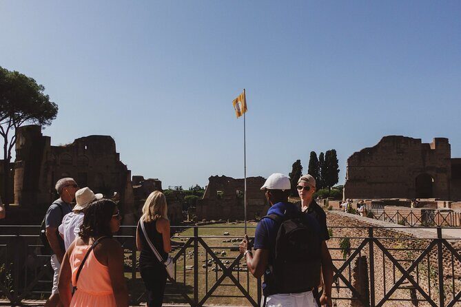 Guided Group Tour of Colosseum and Ancient Rome - Palatine Hill for 30 minutes: the founding hill in a tight window