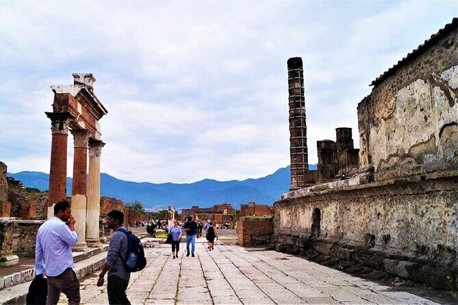 Guided Private Tour in Pompeii - Roman routines you can actually picture (beyond the postcard)