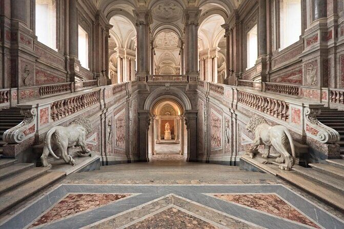 Guided tour of the Royal Palace of Caserta with an art expert - Why this Royal Palace of Caserta art expert tour works