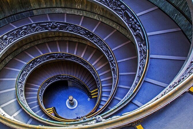 Guided tour of the Vatican Museums - VIP service - Sistine Chapel: Michelangelo’s ceiling and The Last Judgment, plus the story behind the paint
