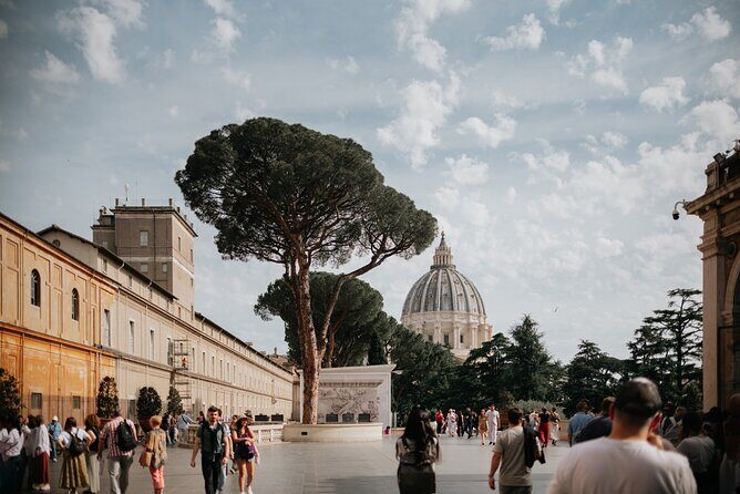 Guided Vatican Museums & Sistine Chapel Skip the Line Tour - Pacing, Crowds, and Headsets: What the Best Moments Depend On