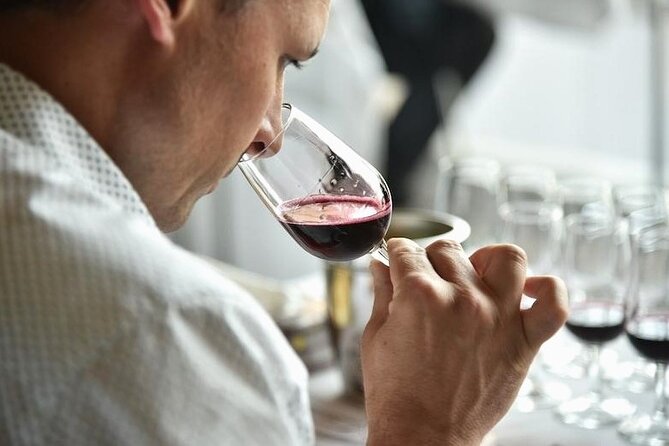 Guided Wine Tour in Old Town Napoli - Piazza Bellini to Spaccanapoli: Ancient Roots Meet the Food Streets