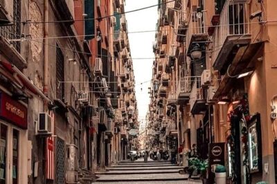 Guided Wine Tour in Old Town Napoli - The First Tasting at Spaccanapoli: Three Glasses, Real Pairing Logic
