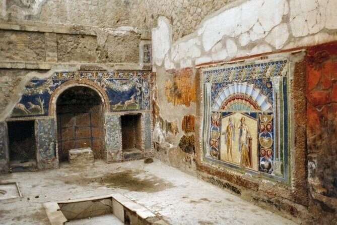 Half Day Excursion to Herculaneum from Naples with Lunch - Pompeii is for lunch, not a full ruins tour