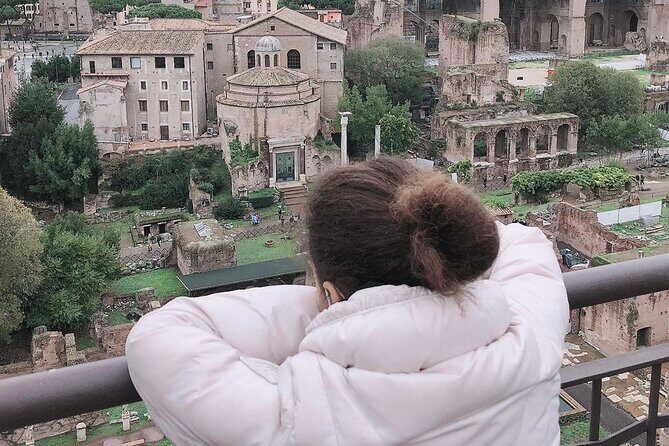 Half-Day Private Guided Tour of Wonder Colosseum Arena - What this tour feels like on the ground